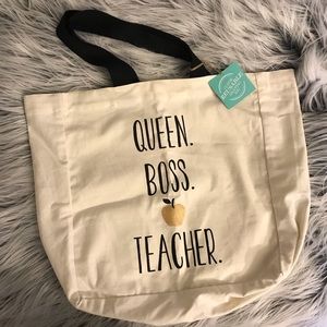 NEW Queen Boss Teacher Tote